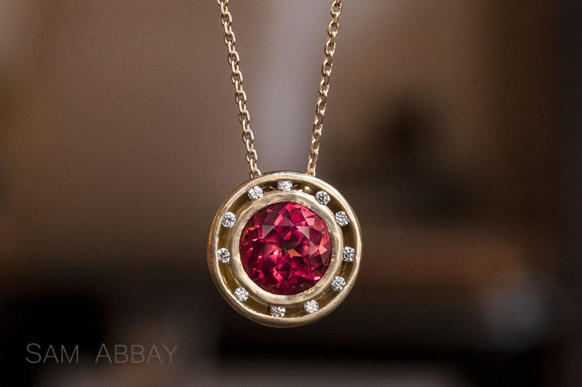 padparadscha sapphire pendant